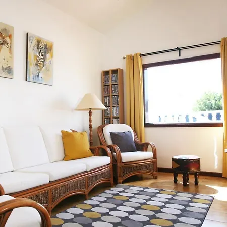 Spacious Light And Comfortable * Tías